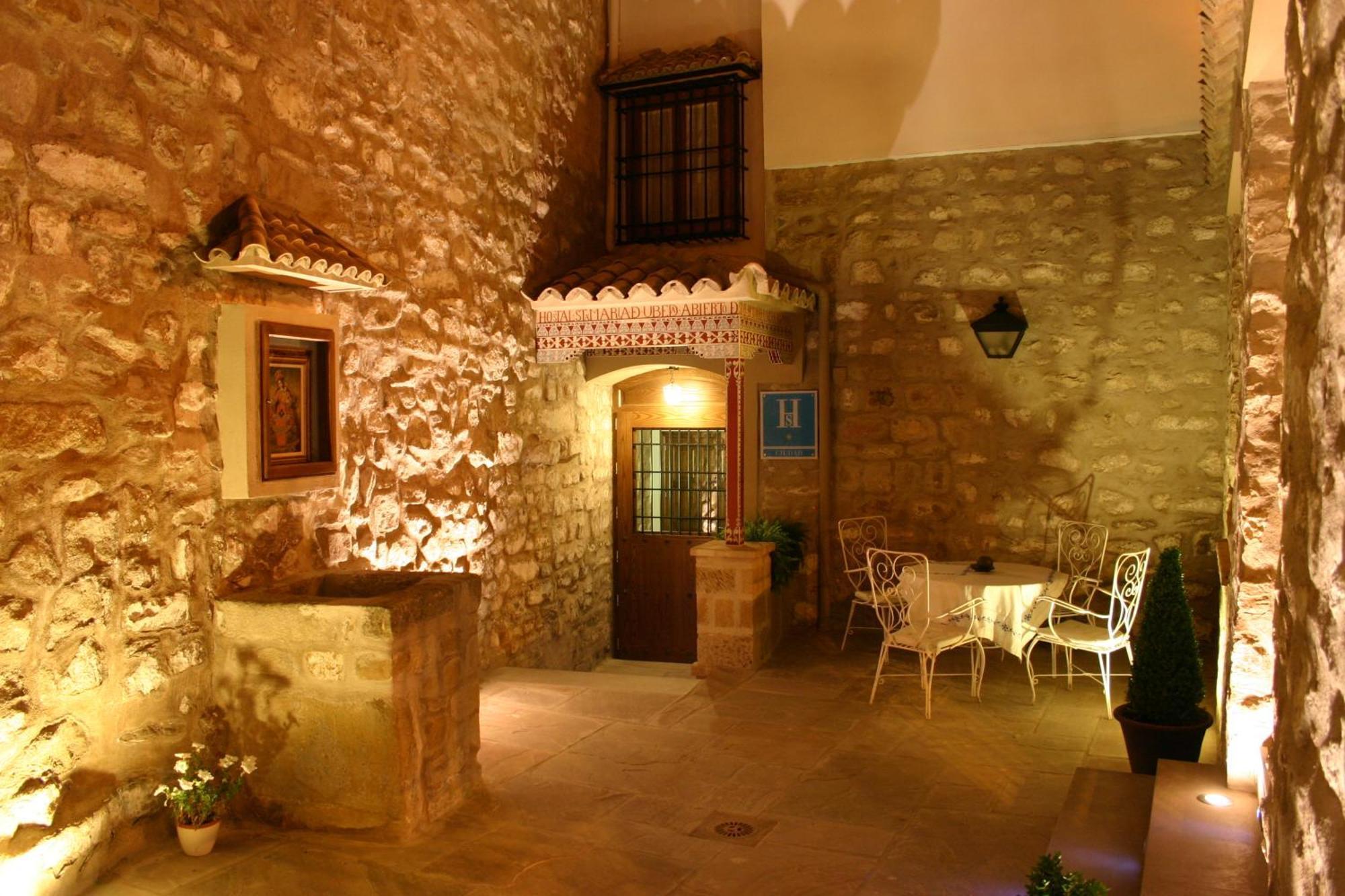 Hostal Santa Maria De Ubeda Εξωτερικό φωτογραφία